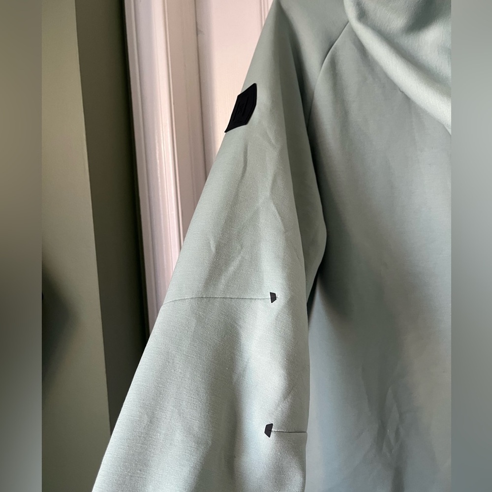 Men’s ON Zipped Hoodie | Size Large - Picture 8 of 13